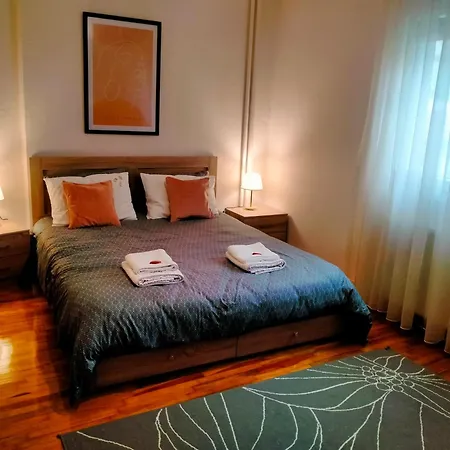 Apartment Peach Blossom 2bdr Downtown