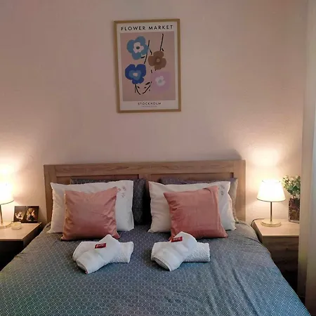 2bdr Downtown Peach Blossom Apartman