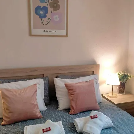 Peach Blossom 2bdr Downtown Veria (Imathia)