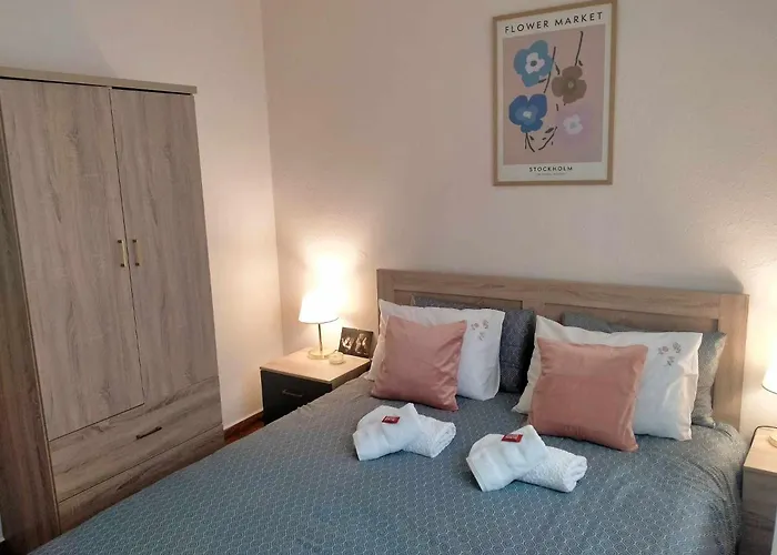 2bdr Downtown Peach Blossom *